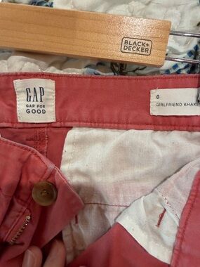 GAP Girls' Girlfriend Khaki Shorts - Coral